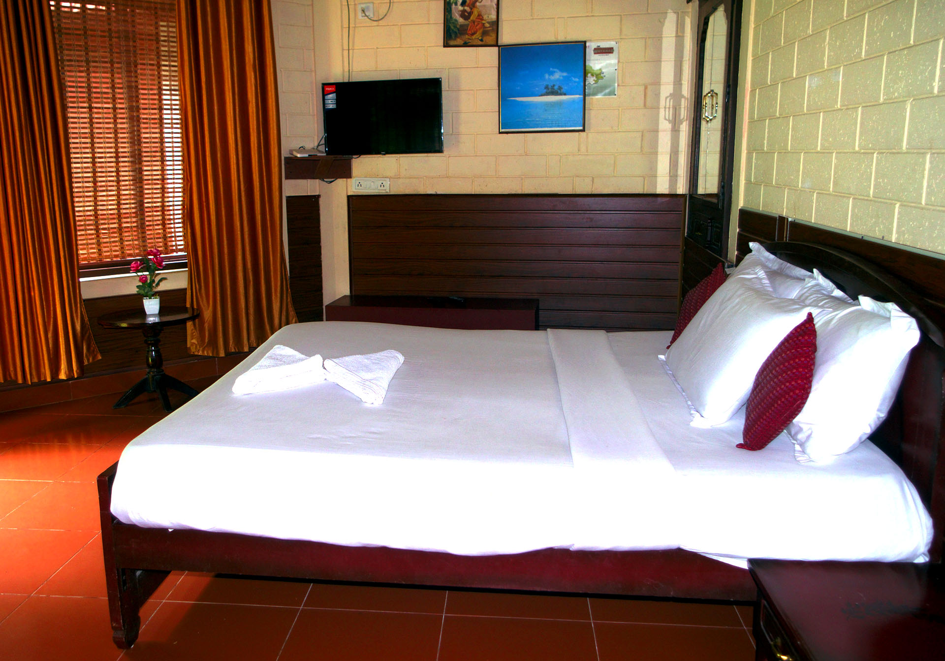 Poolresort bedrooms
